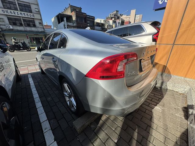 VOLVO富豪 S60  第6張相片