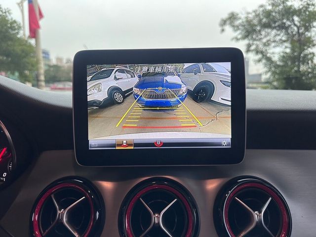 M-BENZ賓士 CLA250  第5張相片