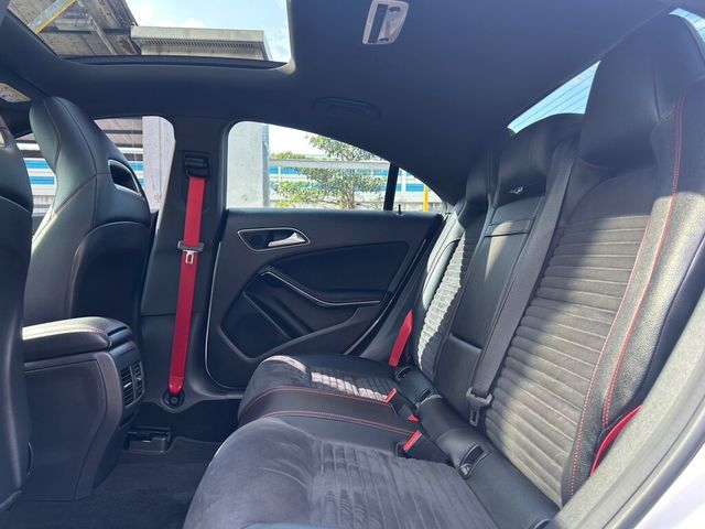 M-BENZ賓士 CLA250  第13張相片