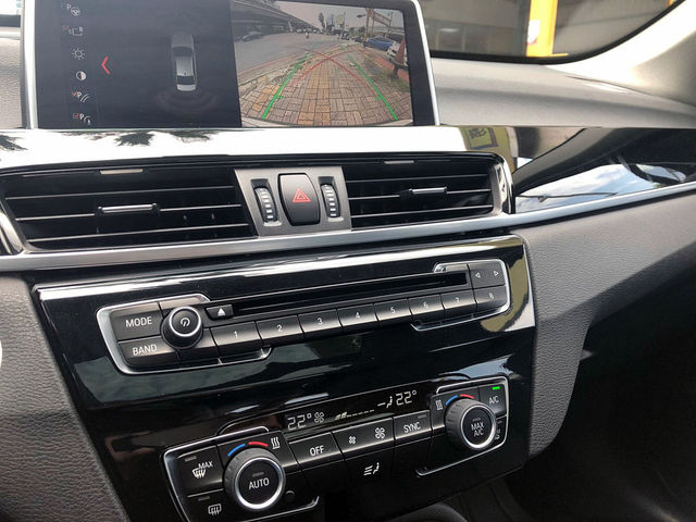 BMW寶馬 X1  第7張相片