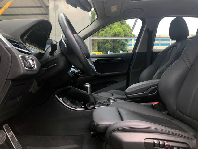 BMW寶馬 X1  第13張相片
