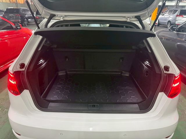 AUDI奧迪 A3  第18張相片