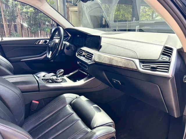 BMW寶馬 X5 XRDIVE40I  第14張相片