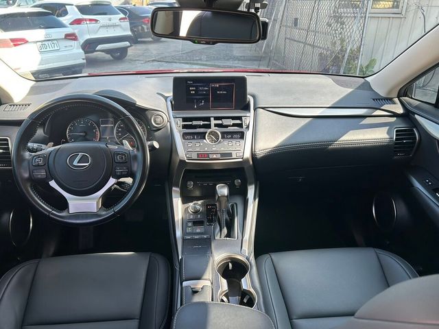 LEXUS凌志 NX200  第4張相片