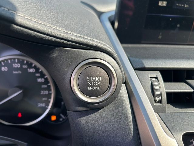 LEXUS凌志 NX200  第14張相片