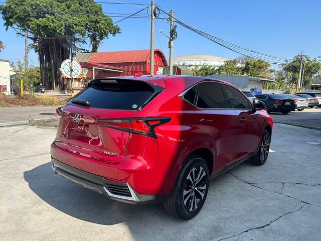 LEXUS凌志 NX200  第19張相片