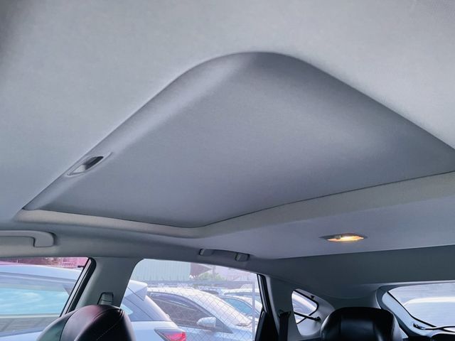 LUXGEN納智捷 U6 TURBO  第9張相片