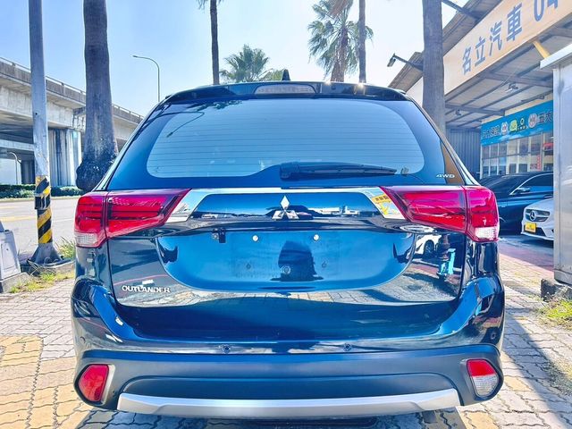 MITSUBISHI三菱 OUTLANDER  第13張相片