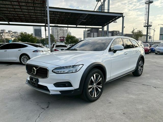 VOLVO富豪 V90 CROSS COUNTRY  第1張相片