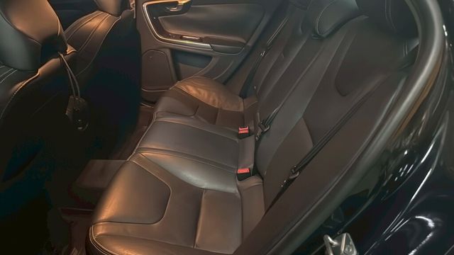 VOLVO富豪 S60  第14張相片