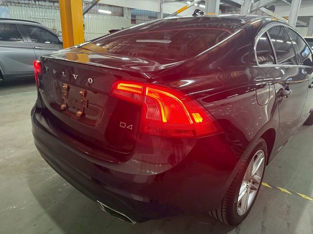 VOLVO富豪 S60  第18張相片