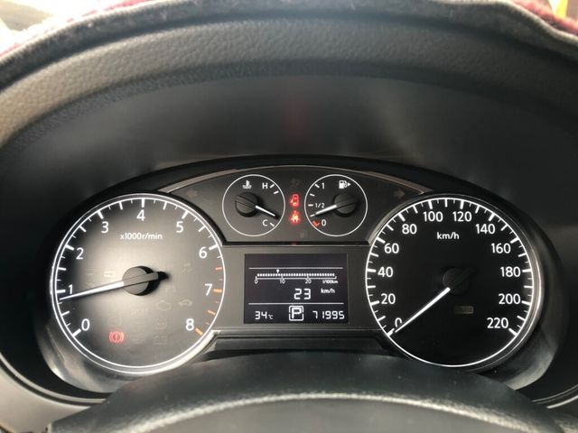 NISSAN日產 TIIDA  第3張相片