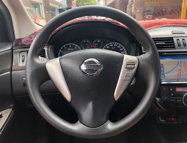 NISSAN日產 TIIDA  第5張相片