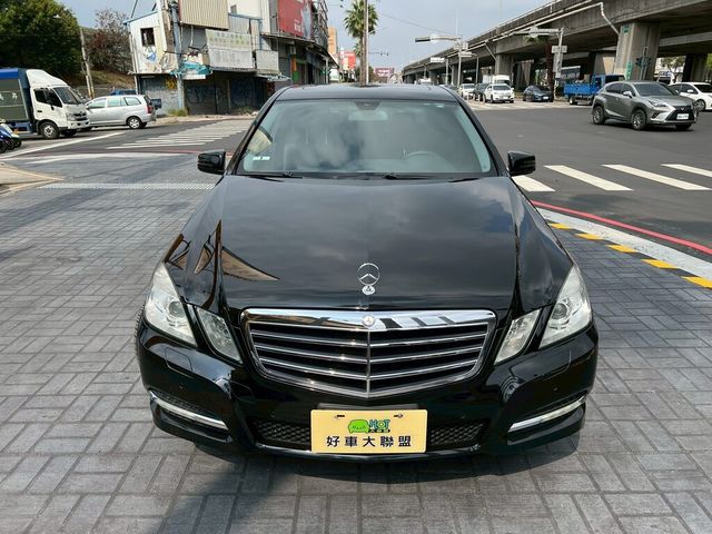 M-BENZ賓士 E200  第2張相片
