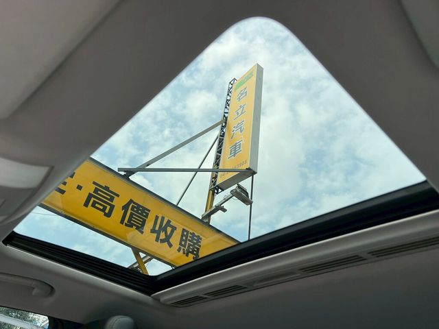 M-BENZ賓士 E200  第10張相片