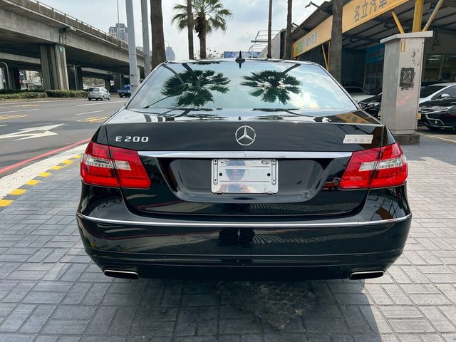 M-BENZ賓士 E200  第17張相片