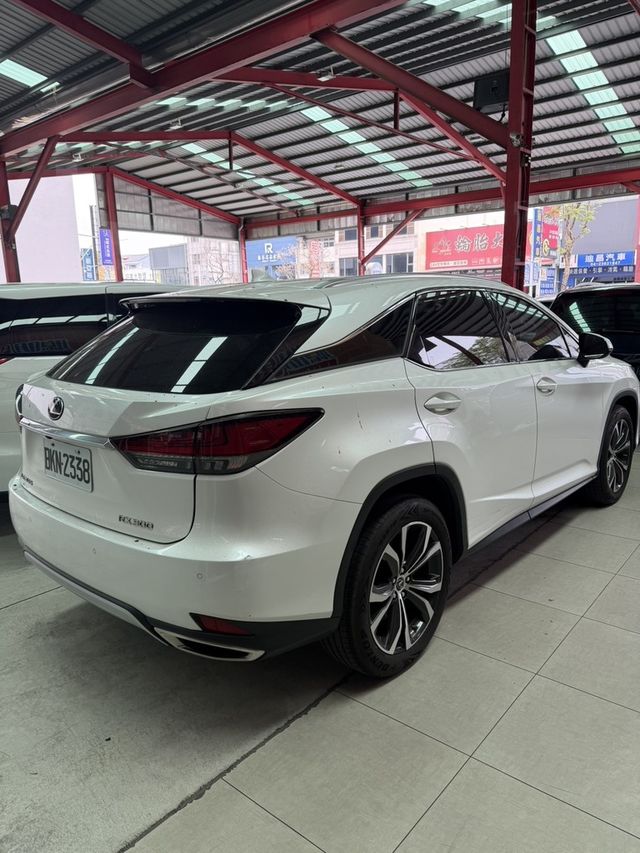 LEXUS凌志 RX300  第2張相片