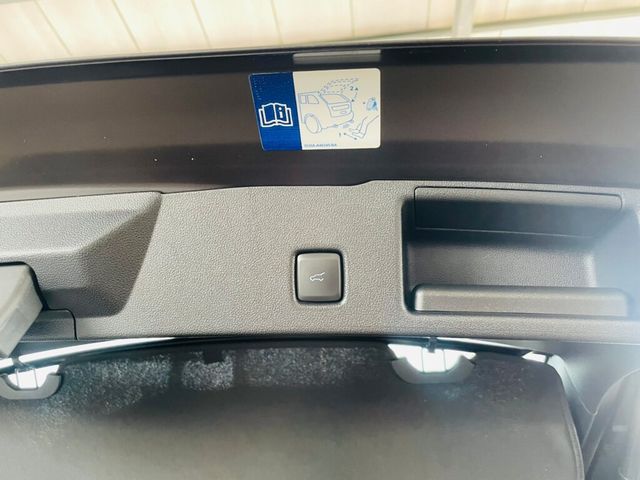 FORD福特 KUGA  第12張相片