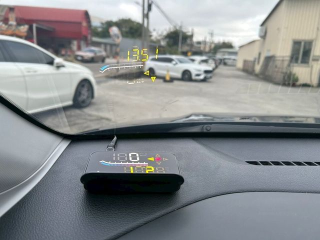 HYUNDAI現代 CUSTIN  第6張相片