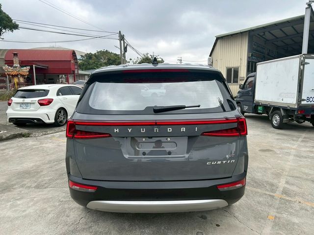 HYUNDAI現代 CUSTIN  第17張相片