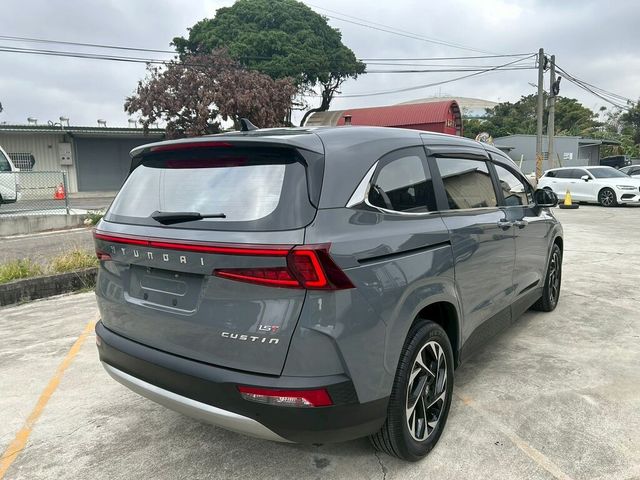 HYUNDAI現代 CUSTIN  第18張相片