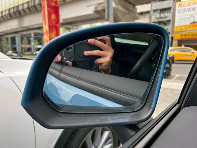 VOLVO富豪 XC40  第7張相片