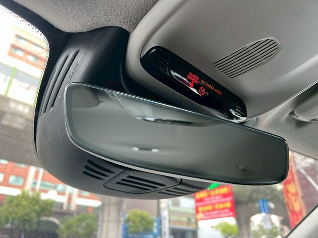 VOLVO富豪 XC40  第8張相片