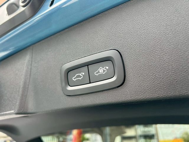 VOLVO富豪 XC40  第10張相片