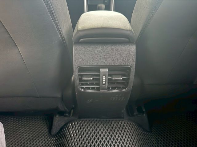 TOYOTA豐田 COROLLA CROSS HYBRID  第11張相片