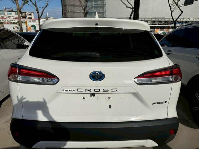 TOYOTA豐田 COROLLA CROSS HYBRID  第16張相片