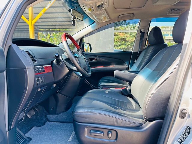 TOYOTA豐田 PREVIA  第10張相片