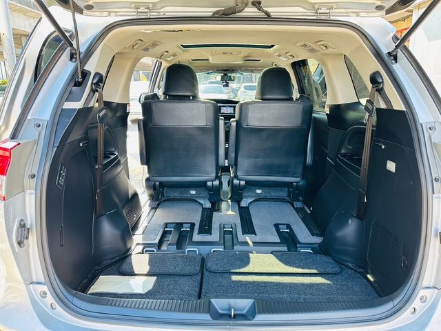 TOYOTA豐田 PREVIA  第14張相片