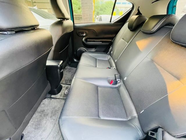 TOYOTA豐田 PRIUS C  第10張相片