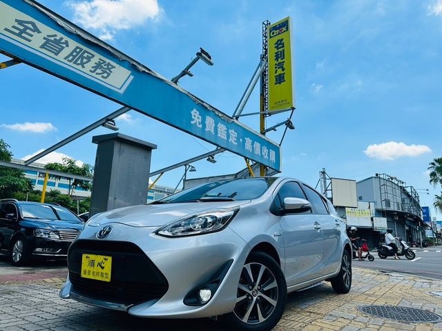 TOYOTA豐田 PRIUS C  第1張相片