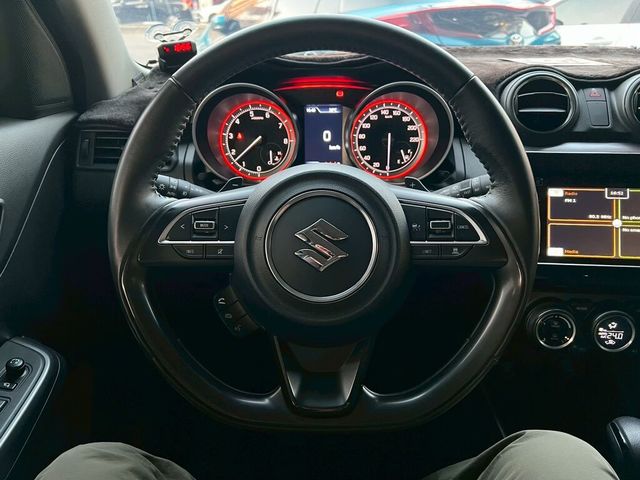 SUZUKI鈴木 SWIFT  第4張相片