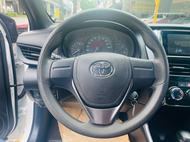 TOYOTA豐田 YARIS  第3張相片