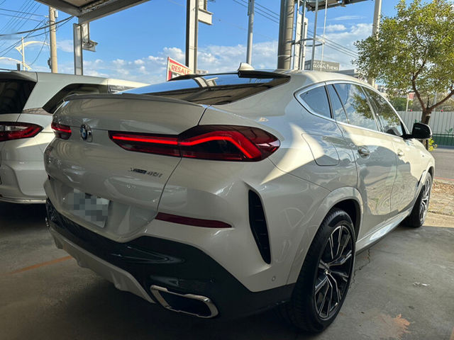 BMW寶馬 X6  第19張相片