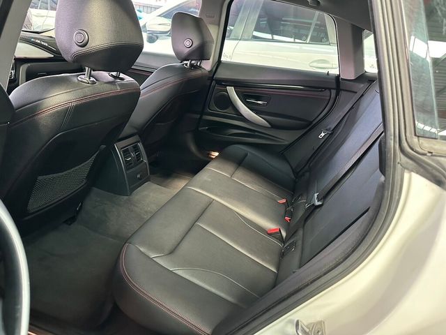 BMW寶馬 320 GT  第11張相片