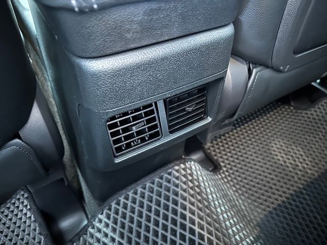 MITSUBISHI三菱 OUTLANDER  第9張相片