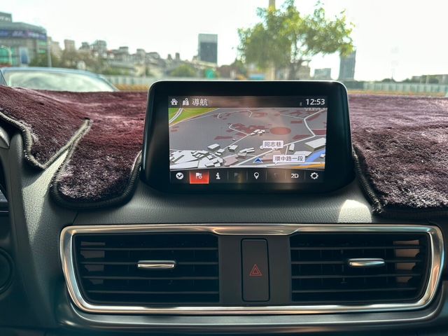 MAZDA馬自達 MAZDA 3  第6張相片