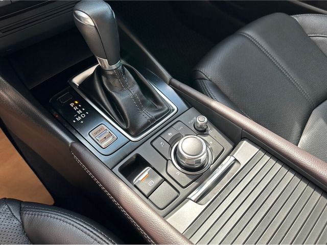 MAZDA馬自達 MAZDA 3  第9張相片