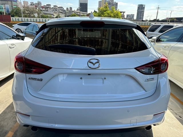 MAZDA馬自達 MAZDA 3  第14張相片