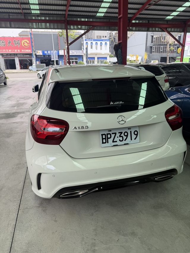 M-BENZ賓士 A180  第4張相片