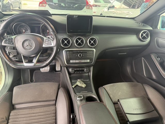 M-BENZ賓士 A180  第5張相片