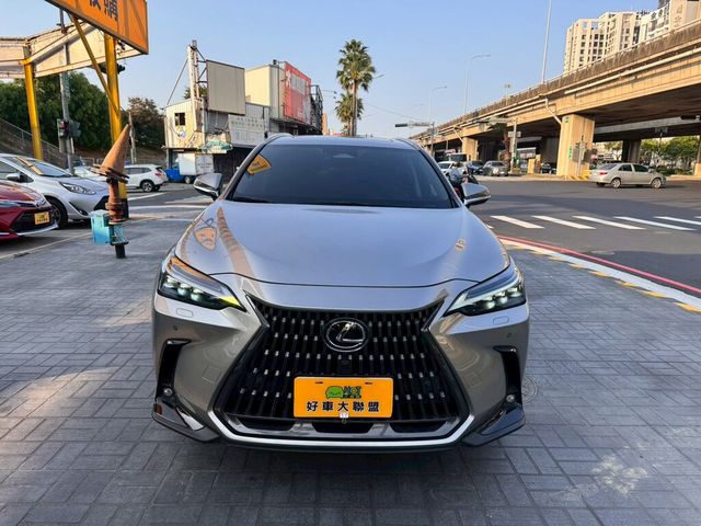 LEXUS凌志 NX350H  第2張相片