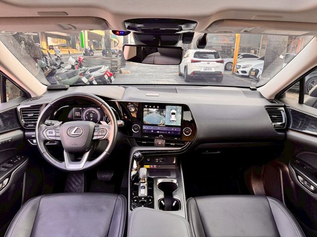 LEXUS凌志 NX350H  第4張相片
