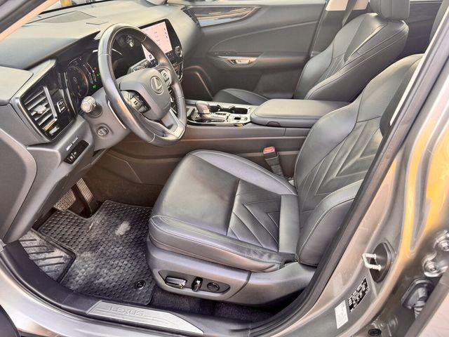 LEXUS凌志 NX350H  第6張相片