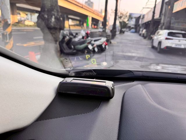 LEXUS凌志 NX350H  第10張相片