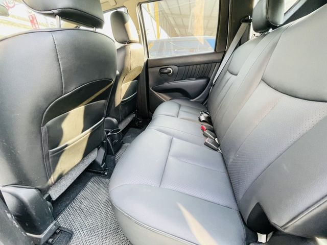 NISSAN日產 LIVINA  第7張相片