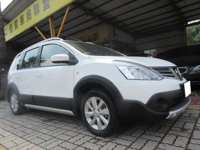 NISSAN日產 LIVINA  第2張相片